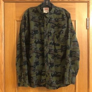 Levi’s Camouflage Shirt Size L